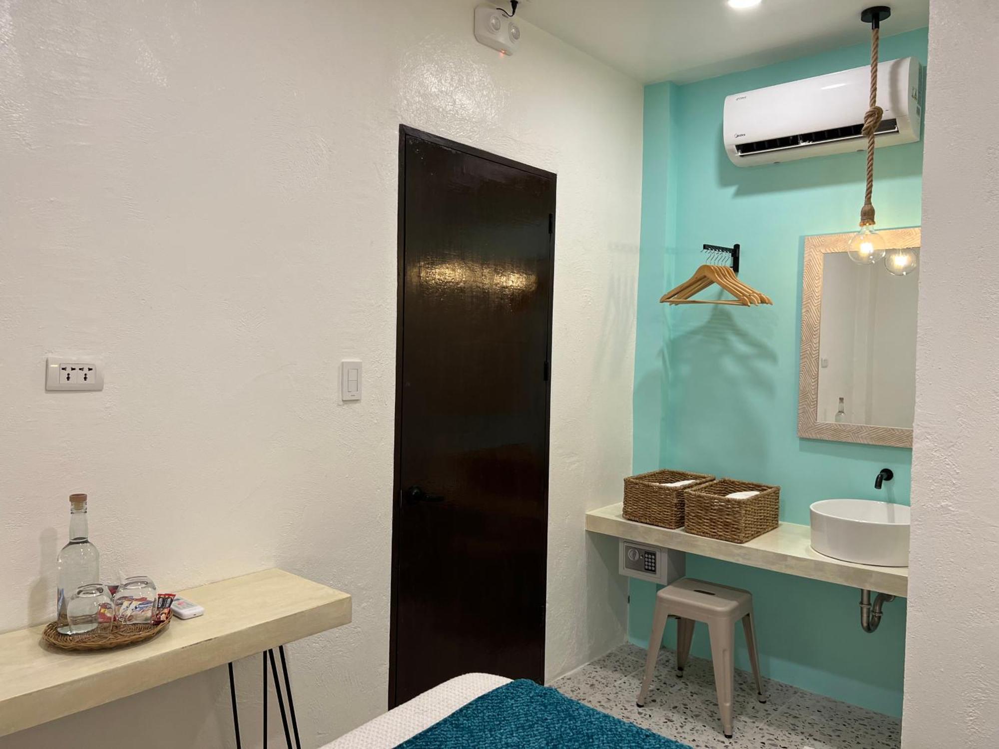Big Waves Boutique Hotel Siargao General Luna  Extérieur photo