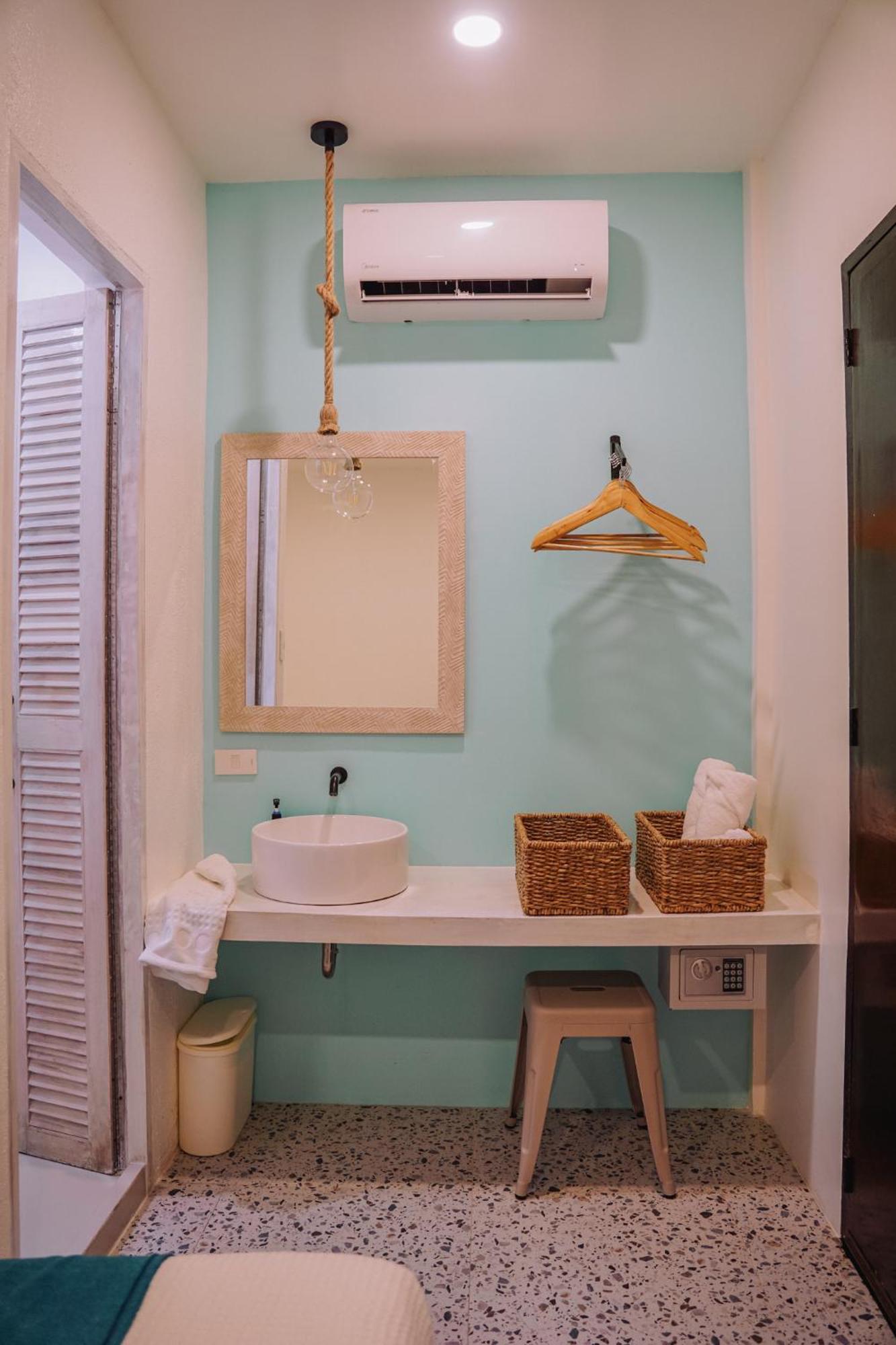Big Waves Boutique Hotel Siargao General Luna  Extérieur photo