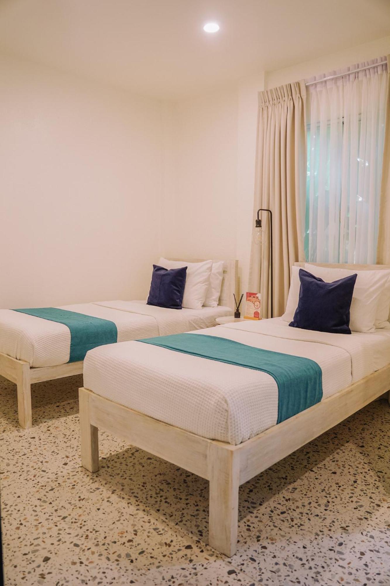Big Waves Boutique Hotel Siargao General Luna  Extérieur photo