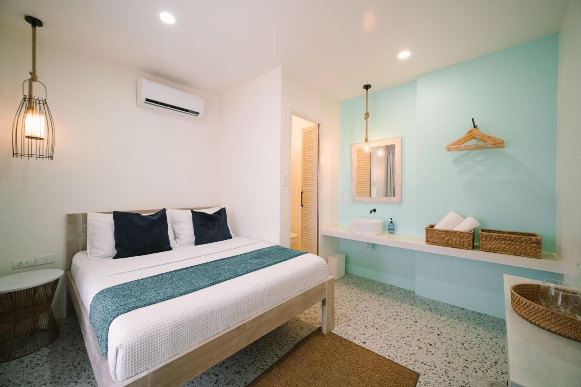 Big Waves Boutique Hotel Siargao General Luna  Extérieur photo